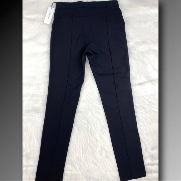 Calvin Klein Stretch Skinny
Pants
Size 4 - Picture 4 of 14